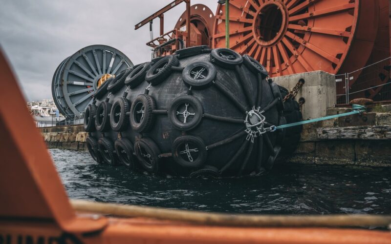 Top Benefits of Investing in High-Performance Marine Fenders
