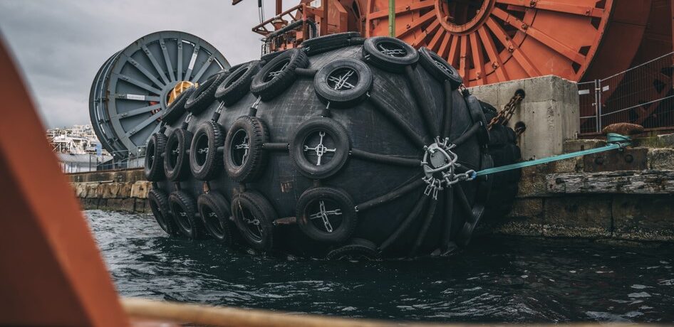 Top Benefits of Investing in High-Performance Marine Fenders
