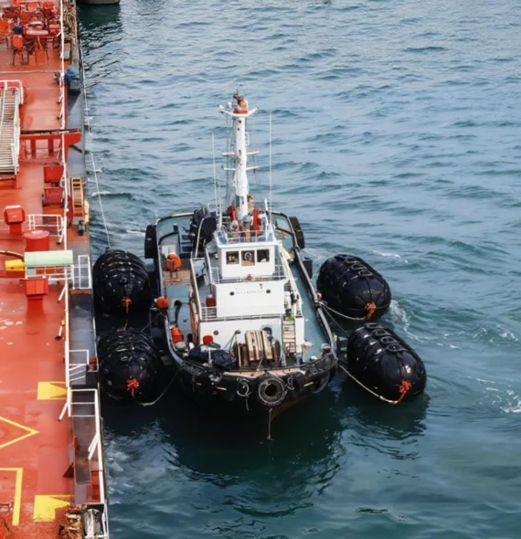 Fenders for safe harbor operations in UAE